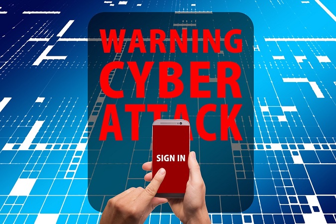 Jemand loggt sich in sein Handy ein. Gleichezeitig warnt ein riesiges Schilds vor einer Cyberattacke - eventuell in Form eines Handy-Virus. Foto: Pixabay