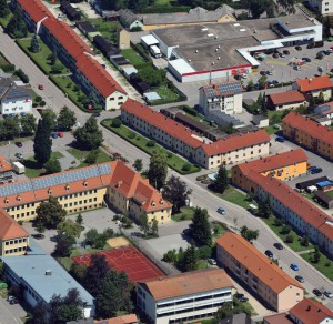 Der Ortskern von Maxhütte, der PC-SPEZIALIST Laden befindet sich oben rechts (Nürnberg Luftbild, Hajo Dietz) Der Ortskern von Maxhütte, der PC-SPEZIALIST Laden befindet sich oben rechts (Nürnberg Luftbild, Hajo Dietz)