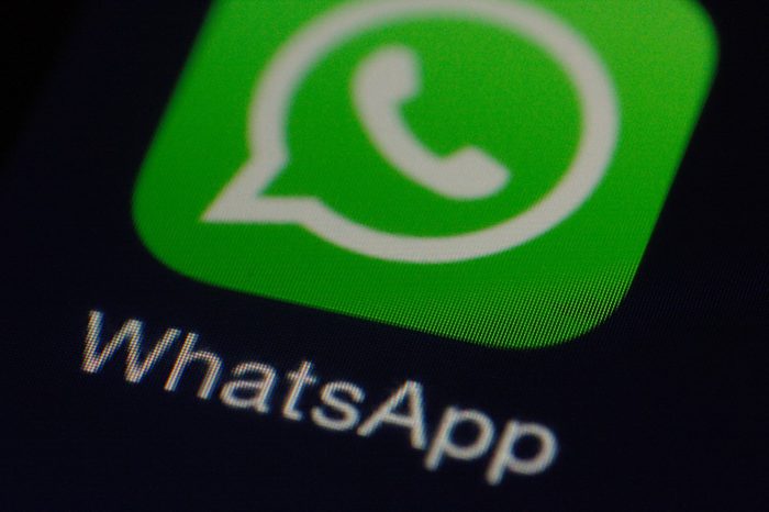 Das Bild zeigt das WhatsApp Icon. Verliert Huawei WhatsApp und Co. wegen der US-Sanktionen? Foto: Pixabay