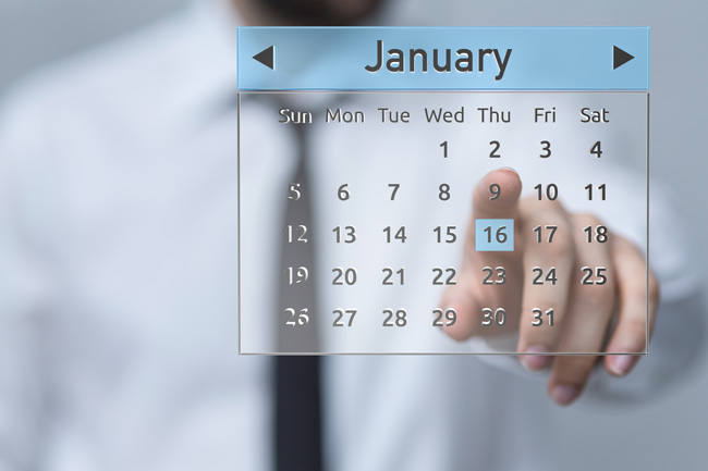 Virtuelles Kalenderblatt von Januar, das mit der Hand angetippt wird. Bild: stock.adobe.com/vegefox.com (https://stock.adobe.com/de/images/date/84590392?asset_id=84590392)