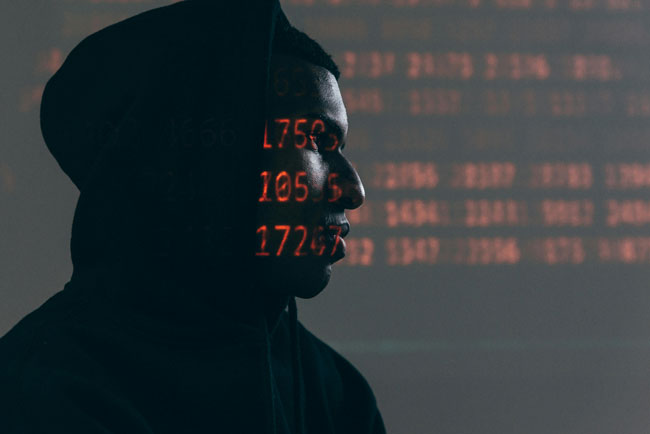 Datenklau in großem oder kleinen Stil. Bild: Pexels/Matias Mango https://www.pexels.com/de-de/foto/text-5952651/
