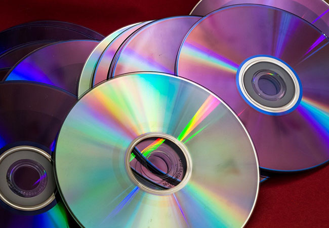 CD-Ripper: Zahlreiche CDs ohne Hülle. Bild: Pixabay